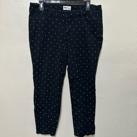 Old Navy Pants - Old Navy Polka Dot Pixie Pant Regular Size 12 Slim Fit
